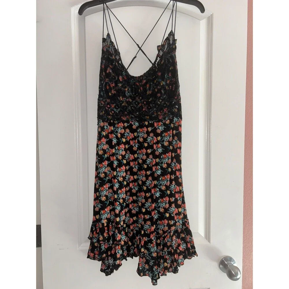 Free People Women’s Adella Slip Dress size L Ditsy Floral Lace Romantic Boho